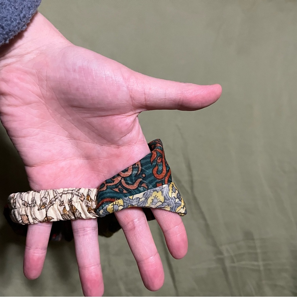 Multicolor Patterned Headband - Picture 5 of 8